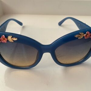 Vintage-Style Blue Cat Eye Sunglasses with 3D Pink Floral & Gold Leaf Accents
